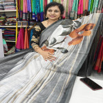 Soye Silks:-So7