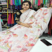 Soye Silks:-So5