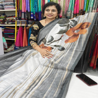 Soye Silks:-So7