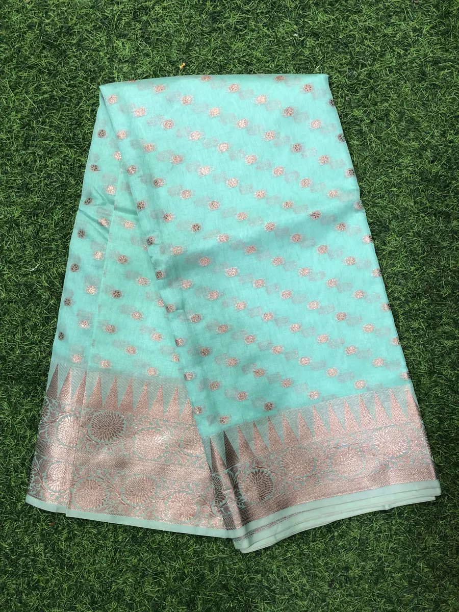 Weaving mistake saree
