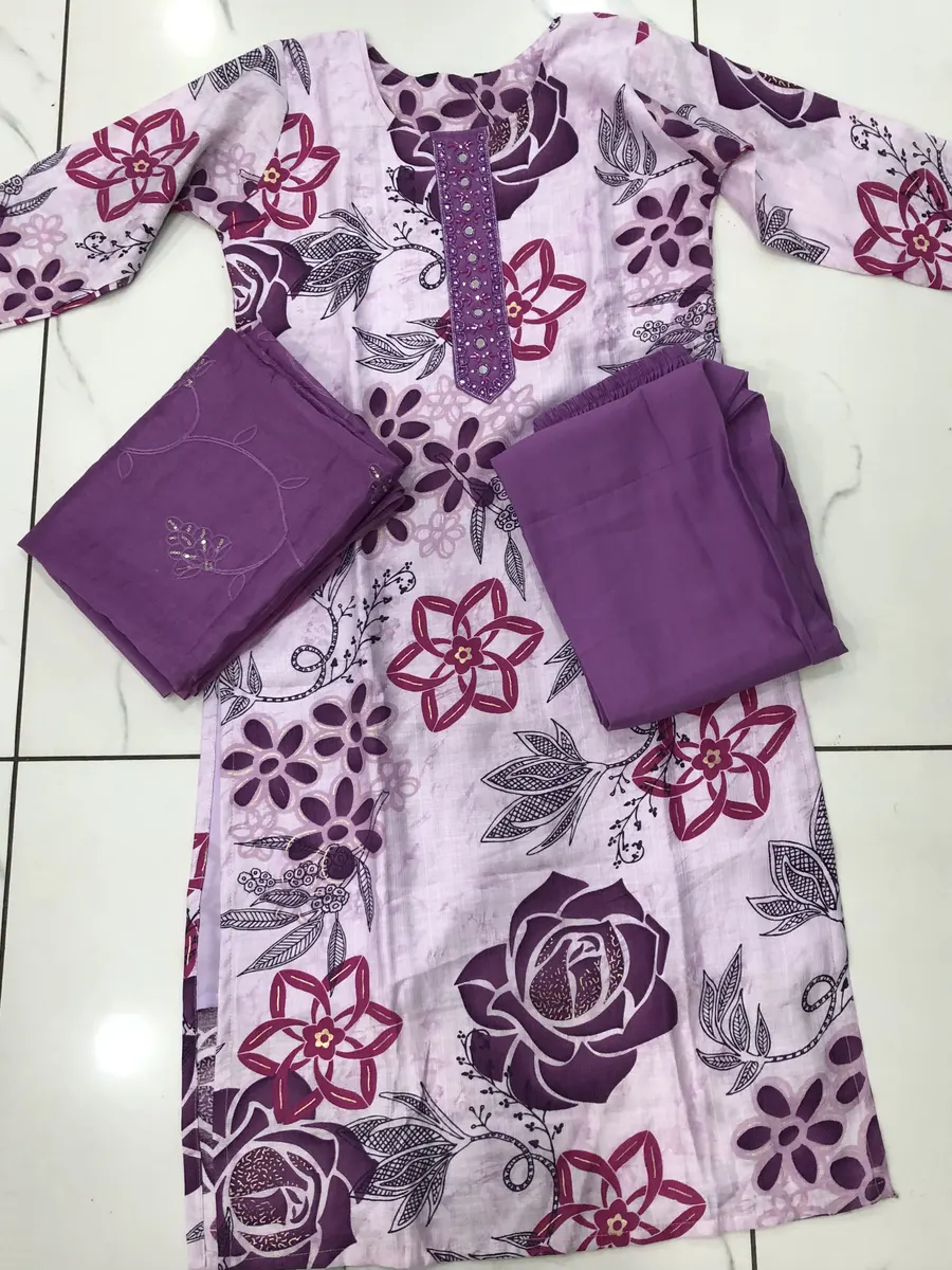 Weavers offer dresses Size-L